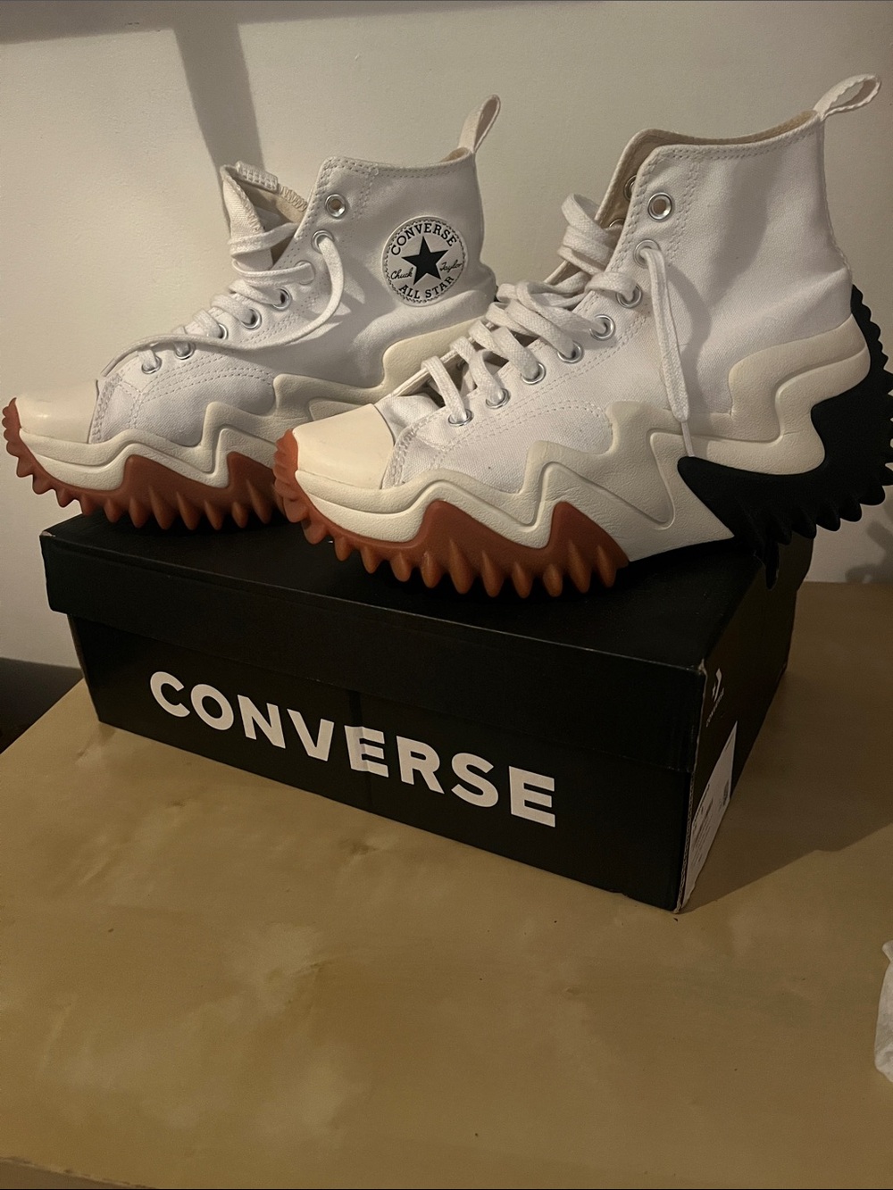 Converse Women Run Star Motion White Black Gum Sz 9